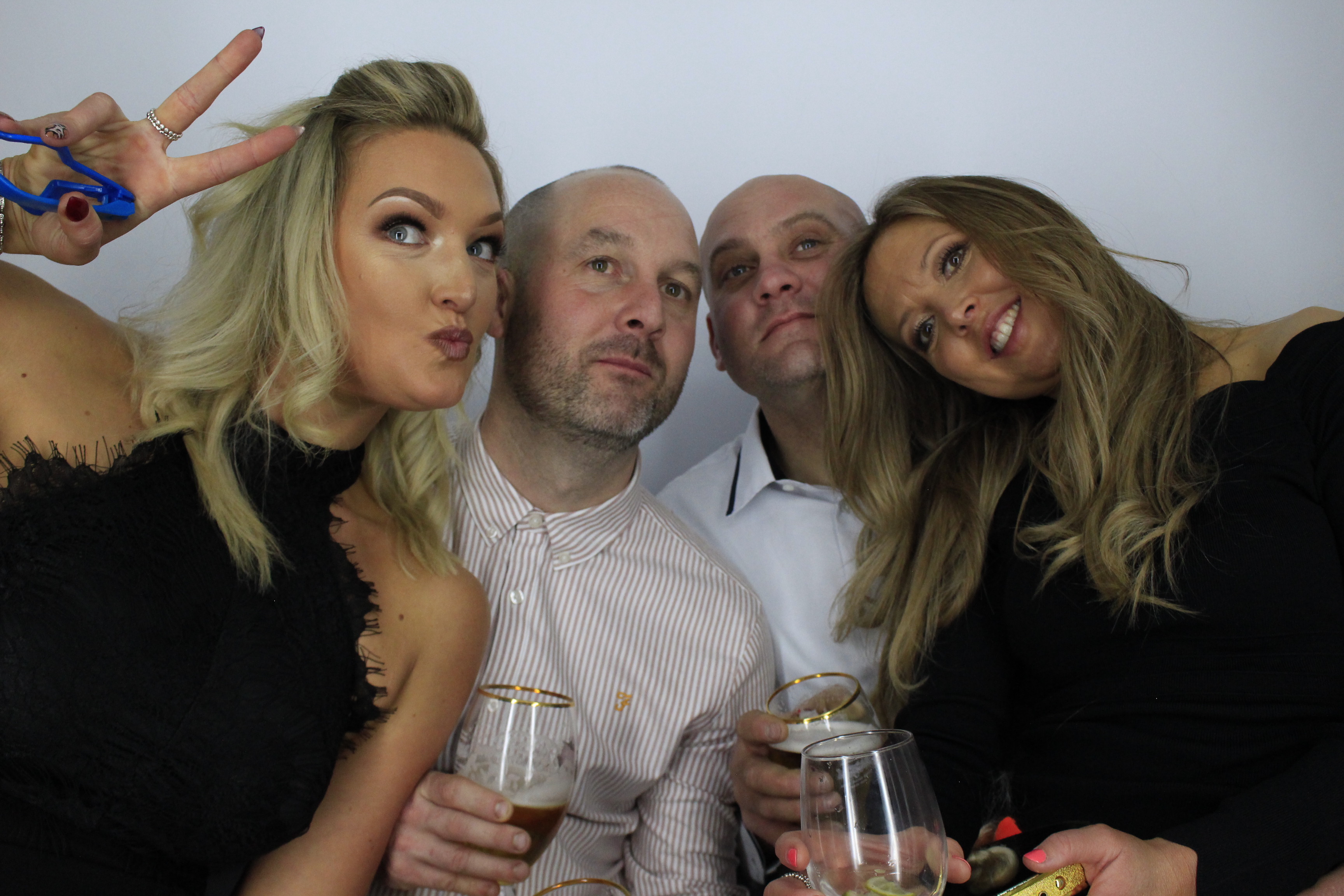 Darren and sarah’s 40th birthday celebration | View more photos from the event at gallery.myphotoboothexperience.co.uk/u/MyPhotoBoothExperienceLtd/Darren-and-sarah’s-40th-birthday-celebration